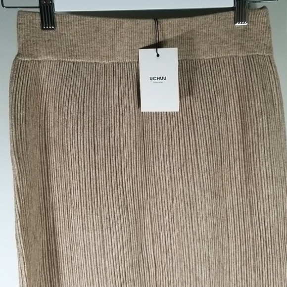 UCHUU Montréal Taupe Rib Knitted Straight Skirt - Picture 2 of 6